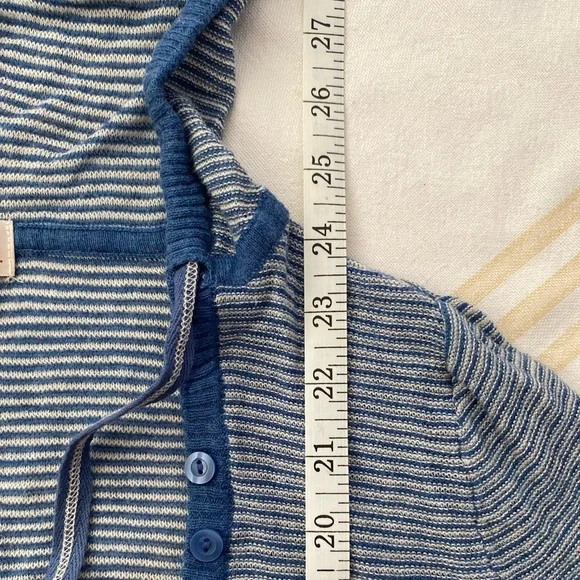 💯%Cotton, Soft, Lightweight and Comfy! Blue Striped, Hooded, Scoopneck Sweater - Picture 5 of 12